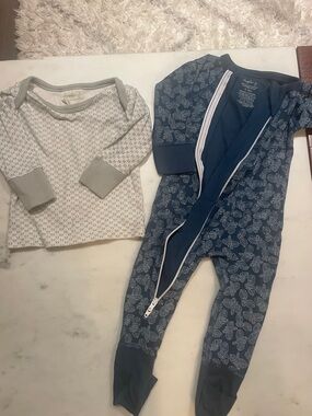 Navy Leaf-Print Footed Zip Romper with Light Grey Patterned Top